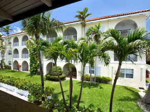 Paradise Harbour Club & Marina