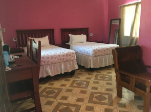 Gomwe Guest Inn