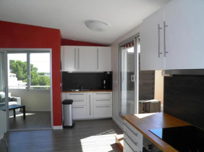 Appartement Sète, 2 Pièces, 4 Personnes - Fr-1-338-10
