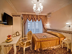 Отель «Роял Сити»