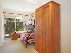 Tropical 5 bedroom family getaway in Noosa Heads