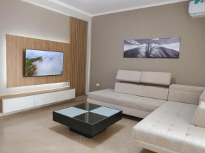 Luis Penthouse