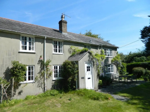 River Cottage a Country Retreat in Wooded Gardens