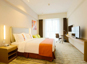 Holiday Inn Express Shanghai Gongkang by IHG