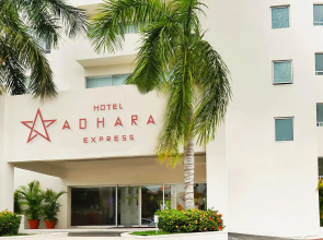 Adhara Express Hotel