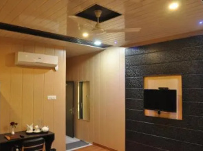 Hotel Shriji Resorts