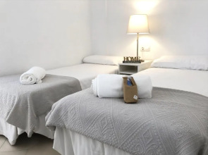 T&H Novelty 114 Family Apartment Salou