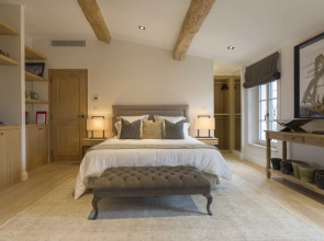 Mougins Luxury Retreats