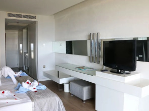 Gold Island Selected Hotel