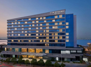 Courtyard by Marriott Xiamen