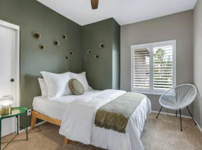 The Cozy Vibe w/ Pool & Spa