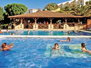 Ramada Hotel and Suites Marina Park, Málaga, Spain