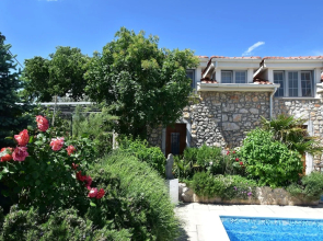 Cozy Apartment in Novi Vinodolski With a Swimming Pool
