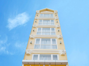 Precious House Guesthouse