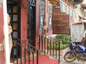 Silver Ganges Paying Guest House