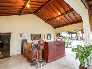 Nida Rooms 9 Kraton Tugu Railway Station at Hotel Queen Star