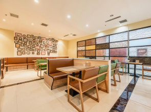 Yuehao Hotel