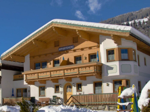 Wonderful Apartment in Wald im Pinzgau With Balcony