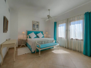 Dream Villa Cupecoy-550