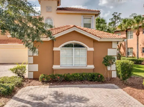 Condo Portofino - Roelens Vacations