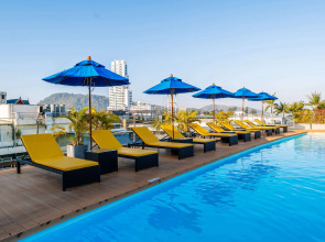 Days Inn by Wyndham Patong Beach Phuket