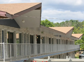 Woodside Dells Hotel & Suites