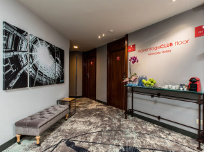 Отель Leonardo Hotel Barcelona Gran Via