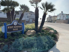 Amazing Family Friendly Newport Beach Home - 1 Block To Ocean (C2)