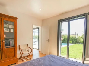 Inviting Holiday Home in Grimaud With Private Pool