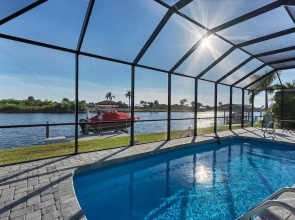 South Gulf Cove 2 Bedroom Canal Pool Home 2 Home