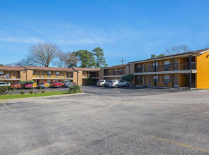 Econo Lodge Huntsville- University Area