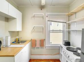 Walk to Dtwn Hudson: Cozy Upstate Apartment
