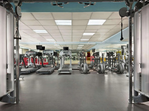 Howard Johnson Plaza By Wyndham Dubai Deira