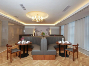 Vienna International Hotel (Zunyi Conference Site Wenzhou Road)(维也纳国际酒店(遵义会址温州路店))