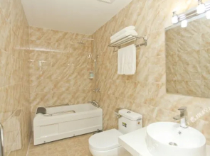 Haoting Business Hostel(大连豪庭商务酒店)