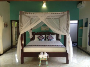 Kirana Homestay - Breeze Bungalow