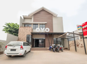 OYO 535 Cileunyi Residence
