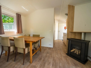 Chalet With Garden and Parking