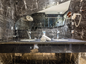 One hotel Casablanca