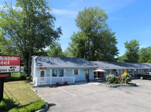 Brookside Inn & Cottages