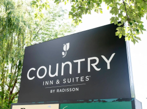 Country Inn & Suites by Radisson, Prairie du Chien