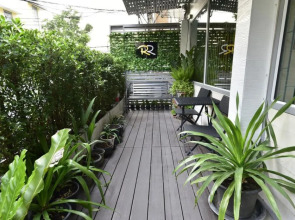 Ratchadamnoen Residence