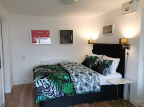 Stylish Studio Bungalow, Close To Cardiff Centre