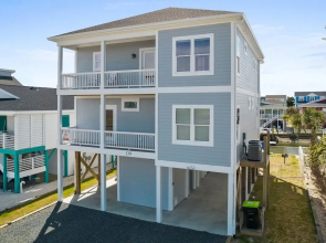 Fore Seasuns / 139 Scotch Bonnet Dr. 4 Bedroom Home by RedAwning