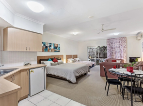 Zenith Studio Unit 3, 10 Messines Street