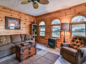 Creekside Cottage Star 5 Vacations