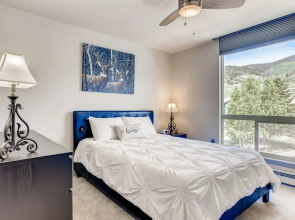 Private Entry, Washer&dryer, Near Town, Lake Dillon! 3 Bedroom Condo by RedAwning