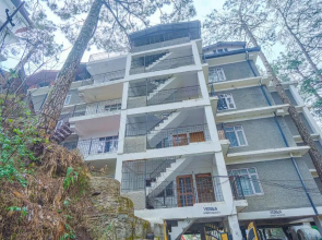 Shimla Woods 2BHK by Dumnu Homes