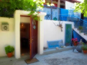 Aiolis Rooms