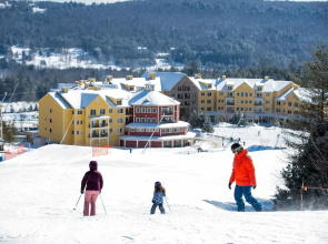 Spacious Winterplace 2 Br - Okemo 2 Bedroom Condo by RedAwning
